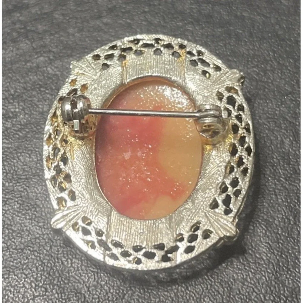Vintage RARE Antique Cameo‎ Female Lady Brooch Pin Costume